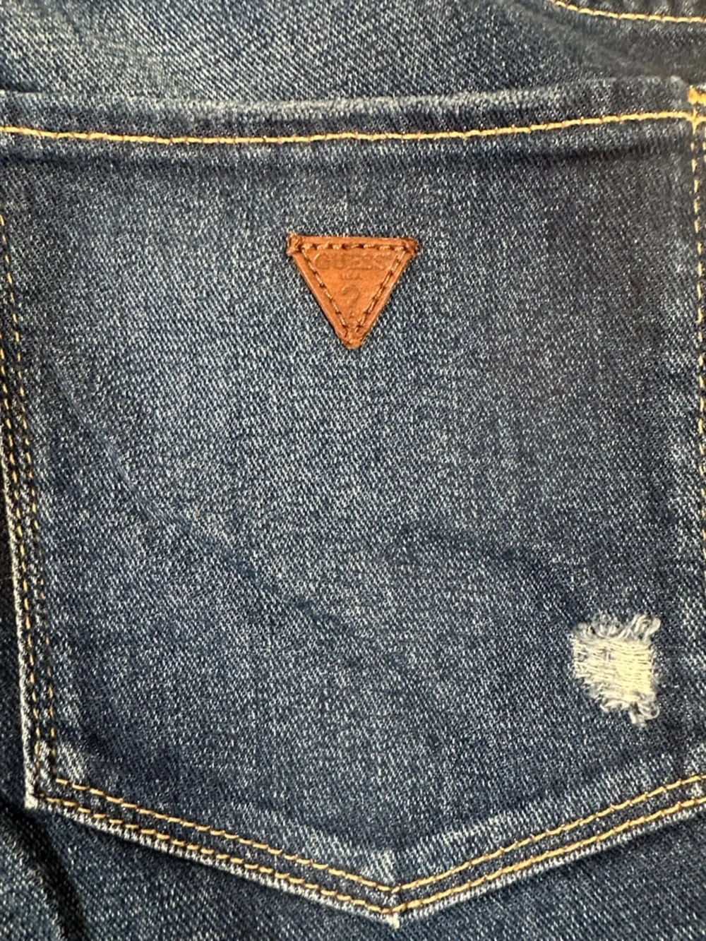 Guess Sexy Curve Distressed Jeans Size 31 - Picture 4 of 8